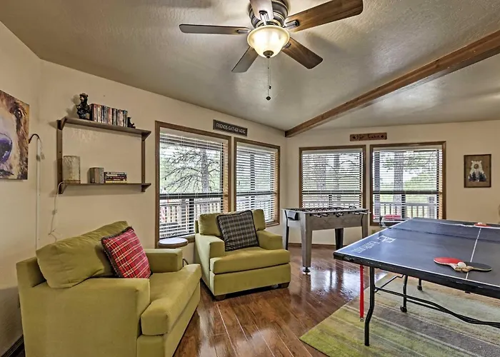 Holiday home Game & Fenced Yard! Family Retreat Munds Park