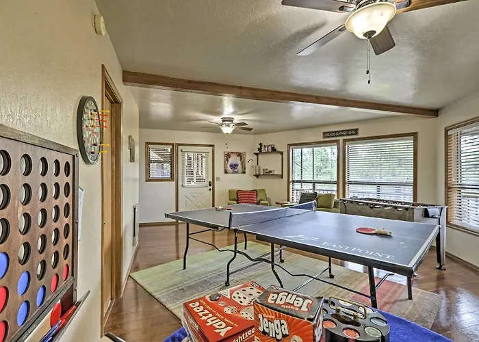 Game & Fenced Yard! Family Retreat Holiday home Munds Park