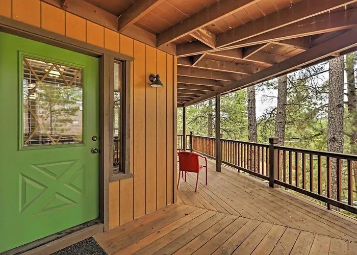 Game & Fenced Yard! Family Retreat *
