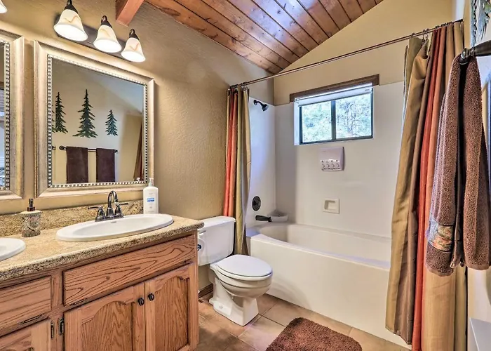 Game & Fenced Yard! Family Retreat Holiday home Munds Park