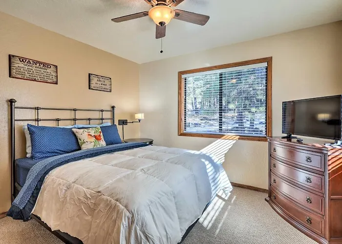 Game & Fenced Yard! Family Retreat Holiday home Munds Park