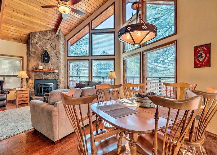 Holiday home Game & Fenced Yard! Family Retreat Munds Park